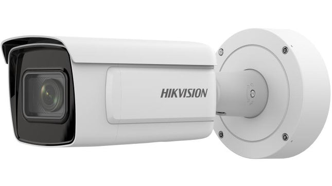 Kamerë Leximi Targash IP 2MP Hikvision iDS-2CD7A26G0/P-IZHS, ANPR, DarkFighter, IR 50/100m, PoE+, IP67, për parkingje dhe rrugë.