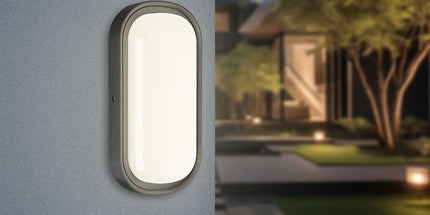 Braytron BC18-00381 LED Bulkhead 18W Black IP65, panel ndriçimi i jashtëm 2020lm për korridore dhe ambiente të jashtme në Shqipëri.