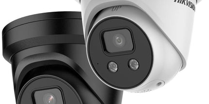 Kamerë IP Hikvision DS-2CD3643G2-IZSU(B) 4MP AcuSense me lente motorike 2.7–13.5 mm, IR deri në 60 metra, mikrofon të integruar, WDR 120 dB, H.265+, IP67, IK10 dhe mbështetje për kartë microSD deri në 512GB, ideale për biznese, magazina dhe sisteme sigurie në Shqipëri.