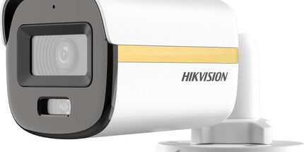 Kamera Hikvision DS-2CE10DF3T-FS 2MP ColorVu Audio Bullet Full HD 1080P me teknologji ColorVu 24/7, White Light deri në 20 metra, mikrofon të integruar, True WDR 130dB, IP67, kamerë sigurie profesionale për shtëpi, biznese, magazina, parkingje dhe ambiente të jashtme në Shqipëri | AlbaStore