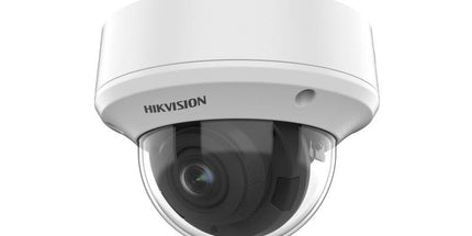 Kamera Hikvision DS-2CE5AH0T-AVPIT3ZF(C) 5MP Motorized Varifocal Dome me lente motorike 2.7–13.5 mm, IR Night Vision deri në 40 metra, Digital WDR, IP67, IK10, kamerë sigurie profesionale për biznese, magazina, parkingje dhe ambiente të jashtme në Shqipëri | AlbaStore 