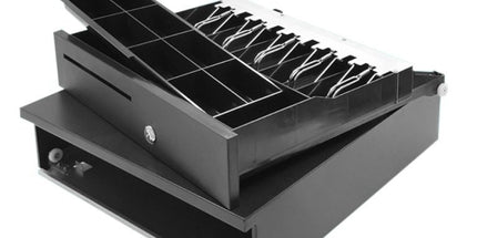 Kasë lekësh automatike OCOM ECD-420X me 5 ndarje kartëmonedhash dhe 8 monedhash, slot frontal dhe mekanizëm POS për markete dhe dyqane në Shqipëri.