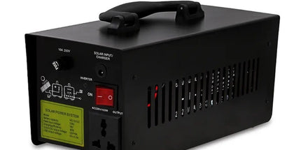 Sistem ndriçimi LED solar EP1212C me 4 llamba LED, panel diellor 100W dhe bateri të rikarikueshme, ideal për shtëpi, vila, camping, ferma, oborre dhe përdorim në raste emergjente, me instalim të lehtë dhe kursim energjie.