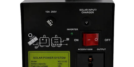 Sistem ndriçimi LED solar EP1212C me 4 llamba LED, panel diellor 100W dhe bateri të rikarikueshme, ideal për shtëpi, vila, camping, ferma, oborre dhe përdorim në raste emergjente, me instalim të lehtë dhe kursim energjie.