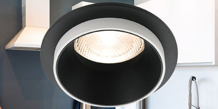 Spotlight Braytron BH03-06042 GU10 bardhë dhe e zezë, trup alumini IP20 recessed, ndriçim modern tavanor për ambiente të brendshme në Shqipëri.